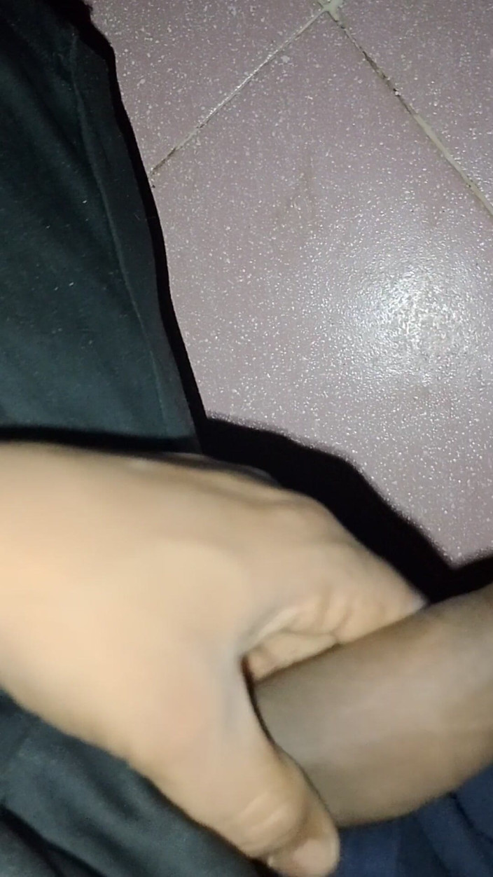 Black d indian: 늦은 밤에 핸잡 자위