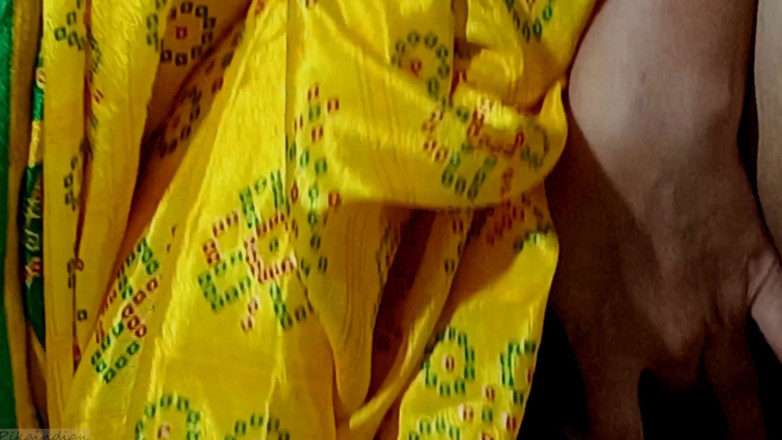Pikaindian: Quente indiana dona de casa saree blusa sexo amor romance