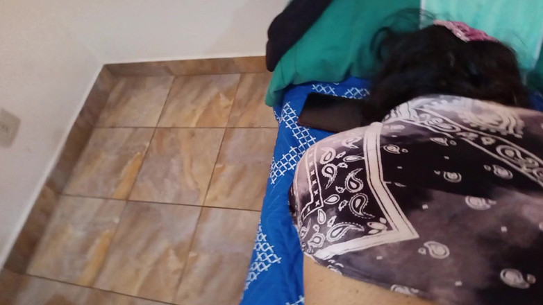 Moo DBOXXX: 成熟的克里斯蒂安骗子，她的丈夫打电话给她，而我操她