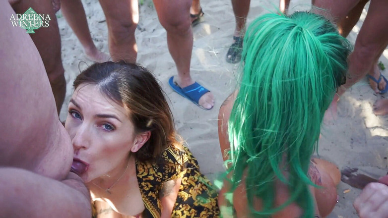 Adreena Winters: Bukkake pantai umum