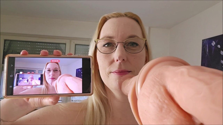 Sally Secret: The Mirror Bitch!