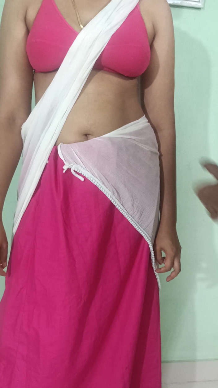 Palani69: Dona de casa curtindo roleplay romance com meio-irmão parte 1
