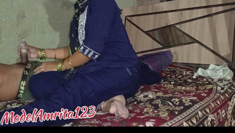 Amrita32: ลูกพี่ลูกน้องชาย Desi อินเดียสุดฮอตและลูกพี่ลูกน้องสาวไม่แท้เย็ดสุดฮอต