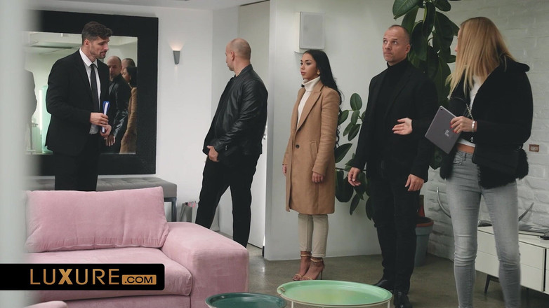 Luxure: Apartman Görüntüleme... ve daha fazlası eğer işler iyi giderse