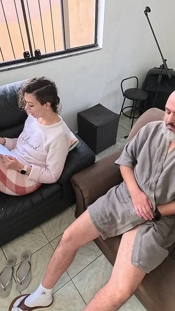 Gabi SweetCouplesStories: Cha kế là một kẻ, và cô ấy ngoan ngoãn nuốt...