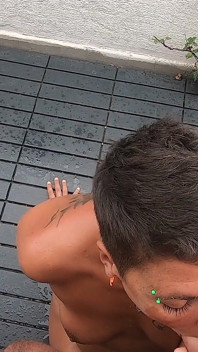 Chtěla spolknout mrdku a chcaní ptáka