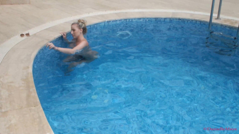 Danielle Maye: Bohyně mermaid