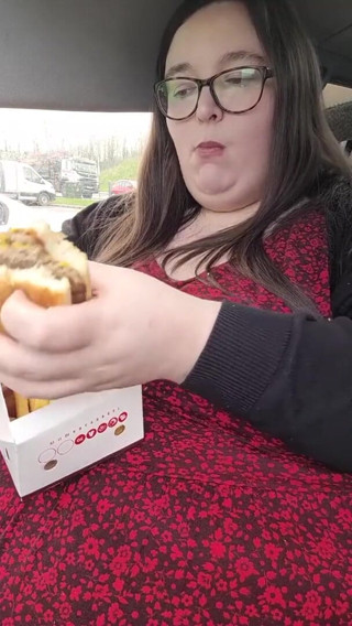 SSBBWLadyBrads: Я люблю набити цей живіт BK