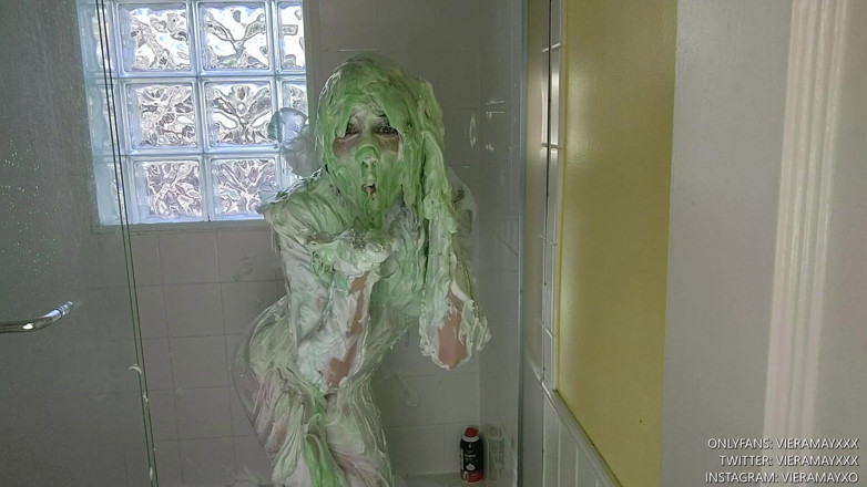 VieraMayXXX: Sploshing dengan Slime dan Pies