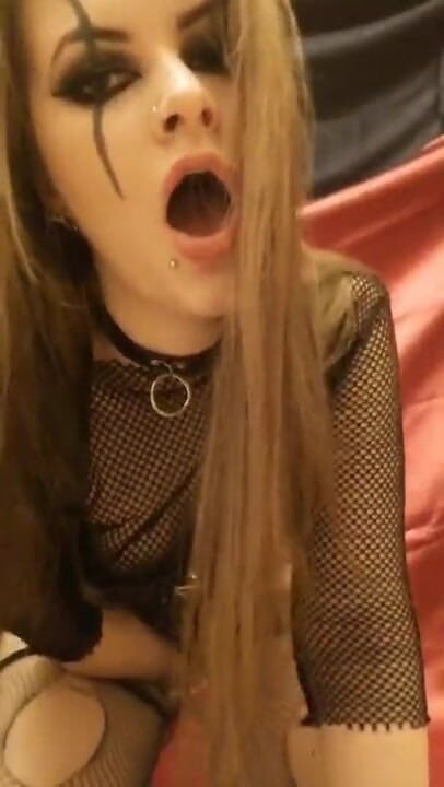 Mara Vipe: Goth girl sucks a black dildo and then masturbates her...
