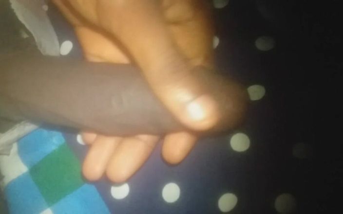 Badman4606: Pria gila masturbasi di kamarnya.