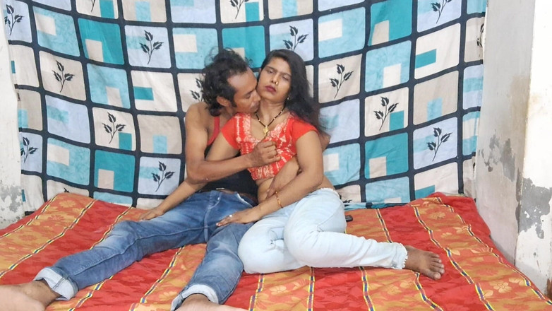 Desi Bhabhi Neha: Amadora indiana esposa Neha Bhabhi real caseiro romântico sexo com...
