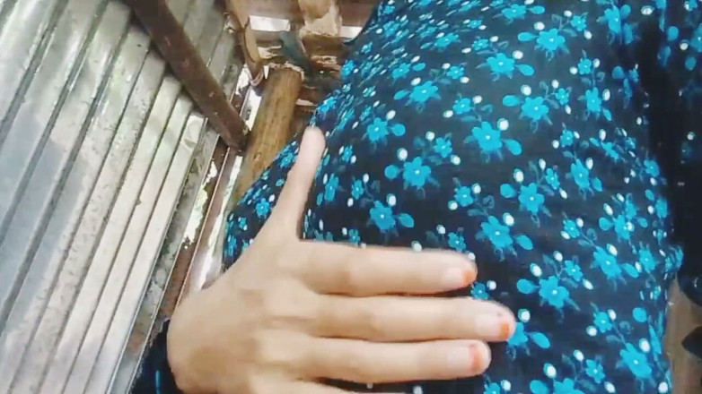 Hot Desi Cute Step Aunty