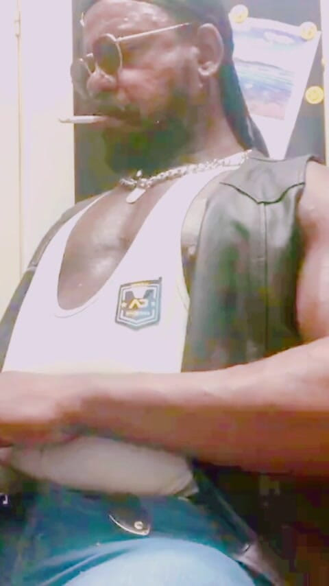 Black smoking muscle stepdad: マッスルスタッドレザーデニムブーツスモーキングソロTitpig