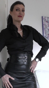 वाइड टाइट बेल्ट भाग 80 Lady Victoria valente