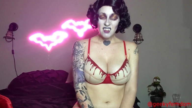 Geeky Femdom: Lady Vampire - pacote duplo