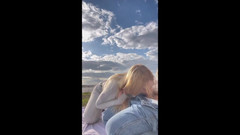 College couples: 河边口交