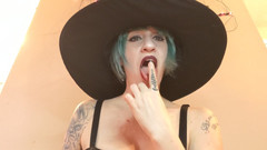 Geeky Femdom: Czarownica Jessica - Sklep z czarownicami