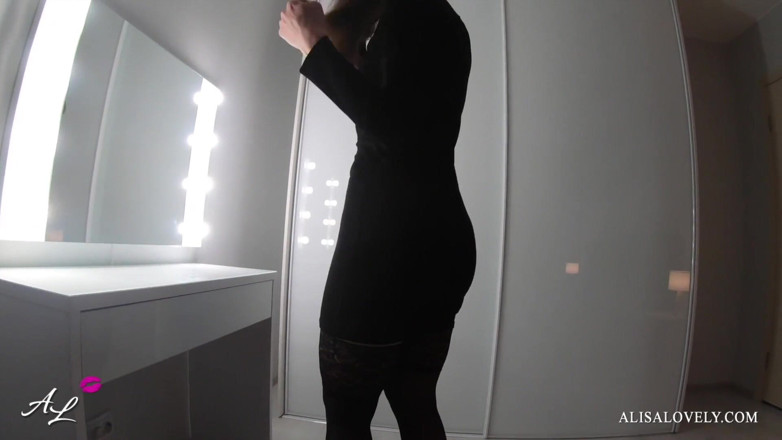 Alisa Lovely: สาวข้างบ้านใส่ถุงน่องดูดควยเก่งแล้วอมน้ำแตกคาปาก POV