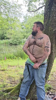 ¿Un oso se corre en el bosque?
