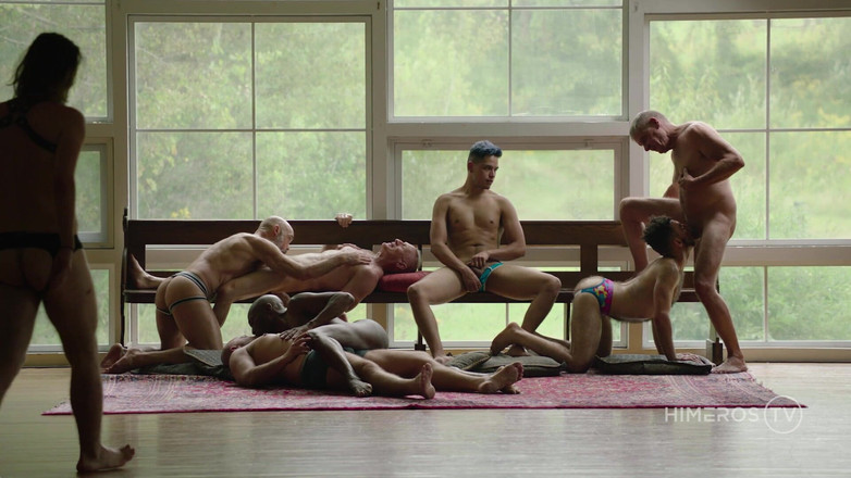 Himeros.tv: Soirée jeu de sous-vêtements