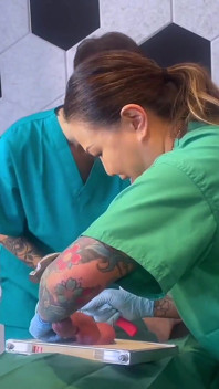 Extrem medicinsk CBT med Madame Li Ying och vår slampa