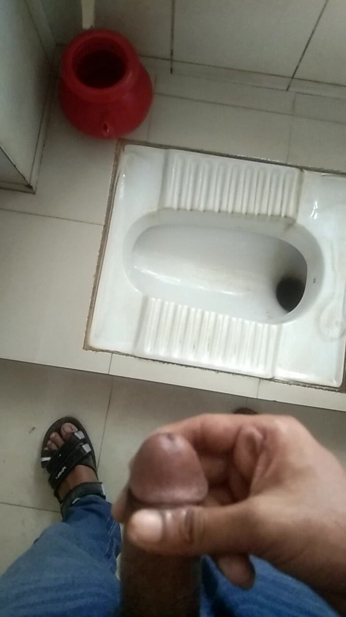 Viral_tiktokar: I Put Soap on My Hands and Went to the...