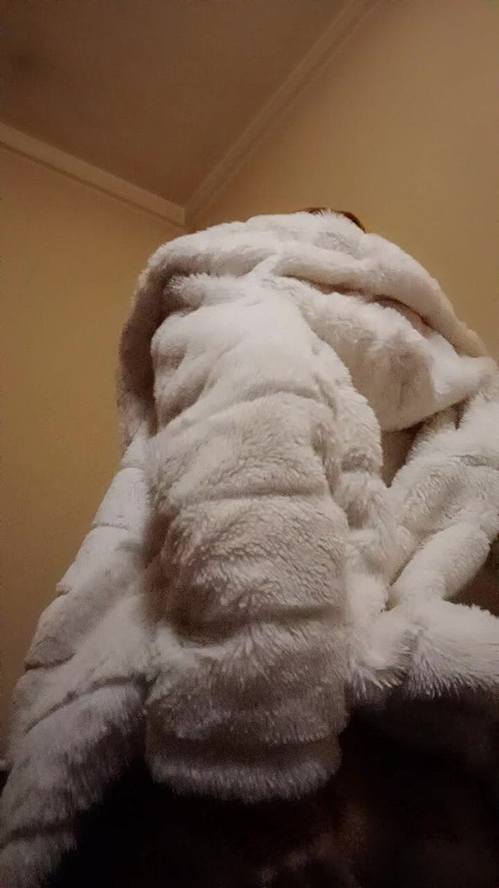 Laratransexualbarcel: Uimitoare transsexuală sexy care se masturbează