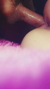 Liddy Tyler se rappelle quand son demi-frère a pris sa virginité. puis se fait baiser, bâillonner et remplir de sperme !