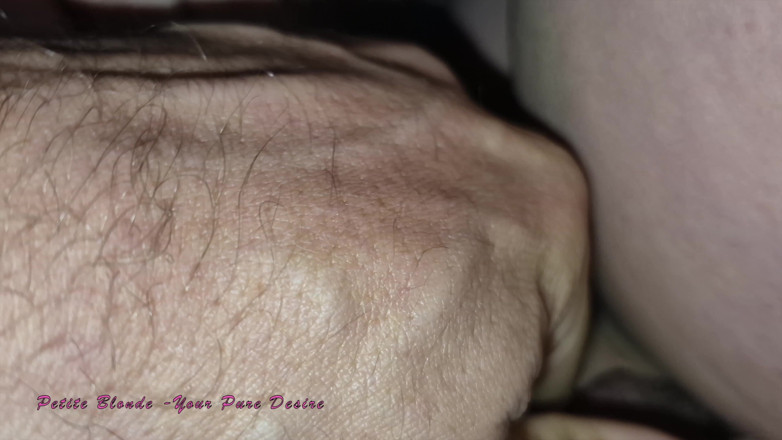 Petite blond your pure desire: Spotykam W Nocy W Lesie Faceta Który Robi Mi Minetke...
