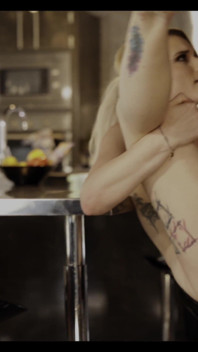Melina May is without husband at home and seduces the kitchen planner