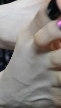 Mesmerizing Iridescent Nails Arabian Foot Worship
