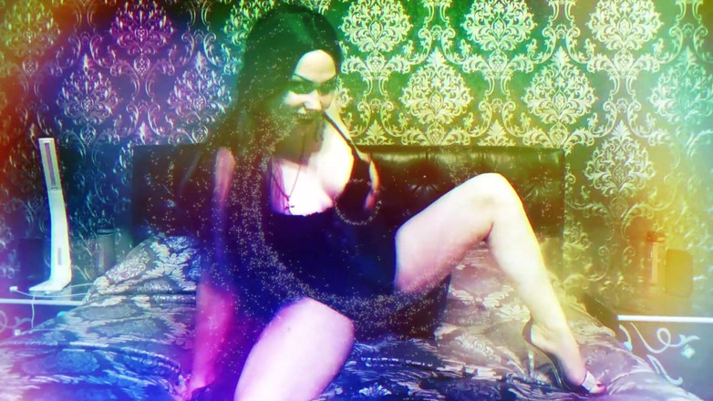 Goddess Misha Goldy: Joi och CEI för dig med mental dominans!