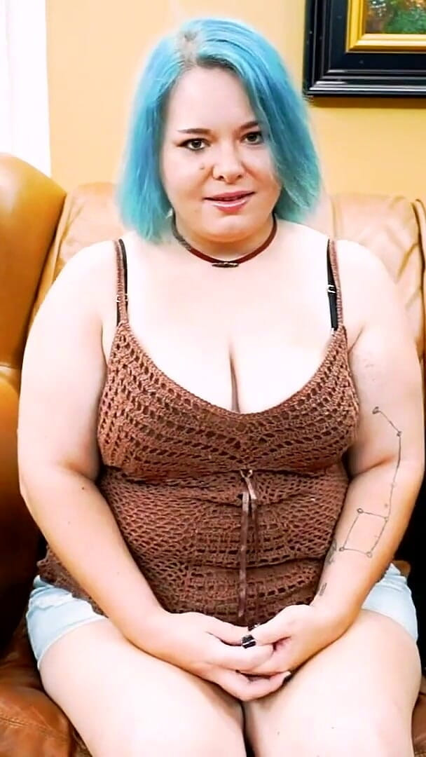 Brand New Amateurs: Dixie Busty Curvy Inked Brunette Coed Sloopy Deepthroat Cum Swallow!