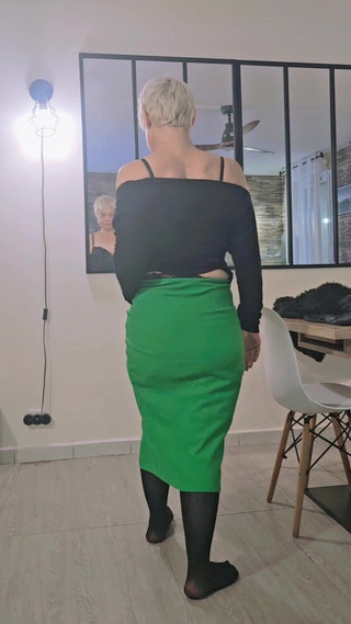 Sofy13: あなたのための小さなストリップのからかい、私の最愛の人、私はあなたがそれを好きであることを願っています