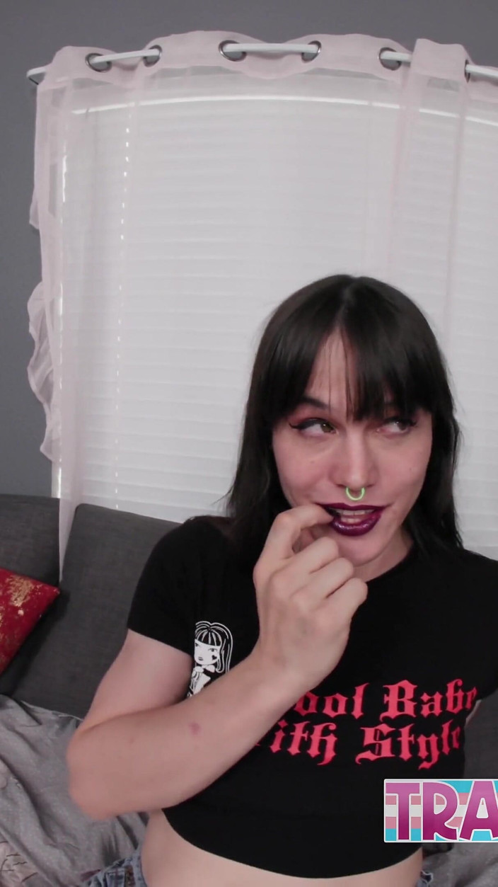 Trans Roommates: Naughty Trans Nyxi Leon Anal Masturbates and Cums