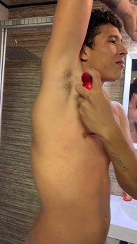 Wichsen und markus zusammen unter der dusche