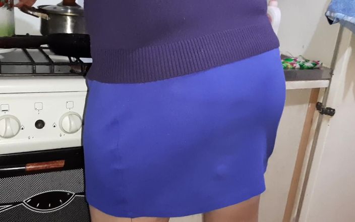 Lesbian-illusion: 집주인의 아침 식사를 기다리지 않았지만 대신 그녀를 따먹었어