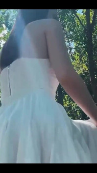 I Like to Walk Along the Street Like a Princess