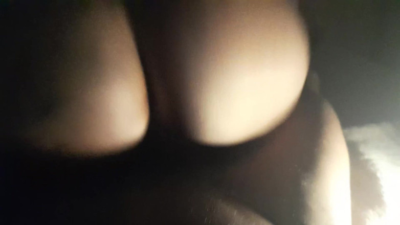 SweetCake: Người phụ nữ mông to cưỡi con cu to đen bbc...