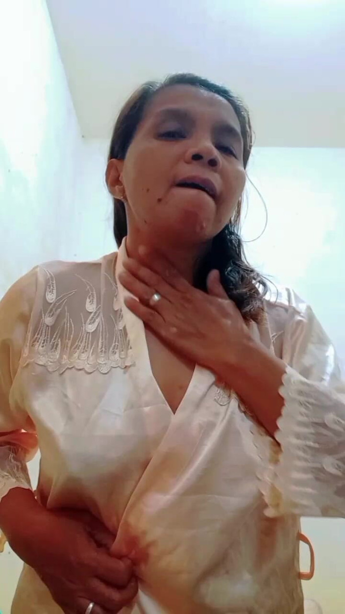 Fleshlab Milf: 발정난 필리핀 밀프 아침 유혹