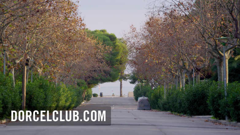 Dorcel Club: เย็ดมันส์กับ Valentina Nappi สาวสวย