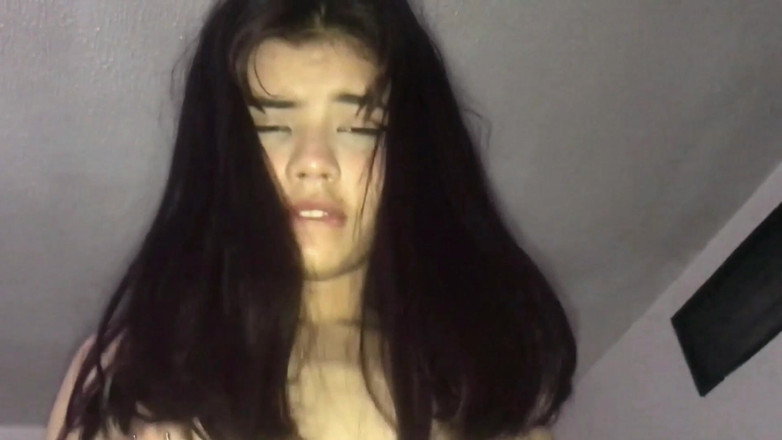 MAFELAGO: 继妹炫耀她的骑术！