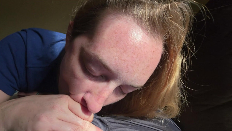 Mama_Foxx94: Cowgirl blowjob, menunggang zakar dan mulut penuh dengan air mani...