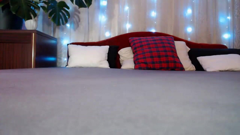 The Antichristrix: Webcam poesje tonen