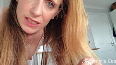 Sammie Cee: Panggilan video secara tidak sengaja semasa mengongkek bapa mertua