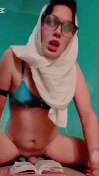 Sissy Online tréninková třída- Jak Sissys používají své ptáky