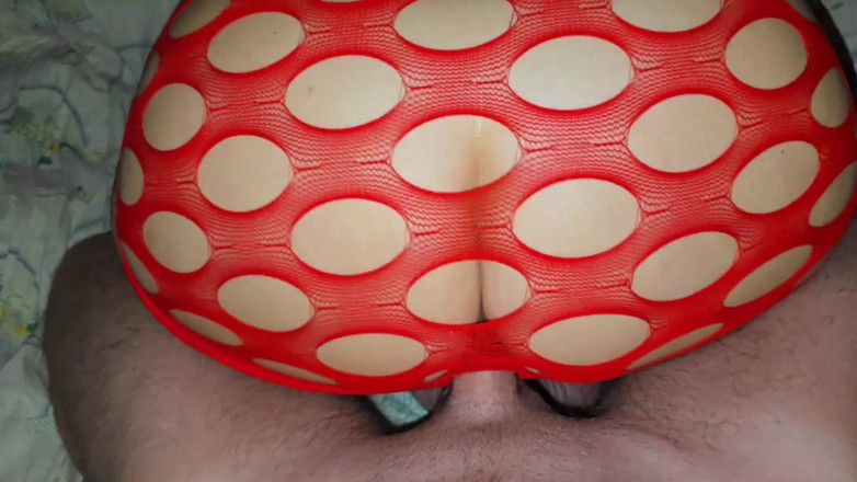 Anna Fire: Cewek sange ini dientot habis-habisan sambil pakai baju tembus sperma