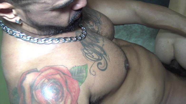 BAREBACKERS FROM LONDON: Fucked Raw by Straight Badboy Curious