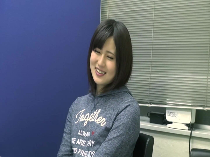 Eagle-Special: Yumi - Working Woman’s Portfolio (18y Old) Vol. 1